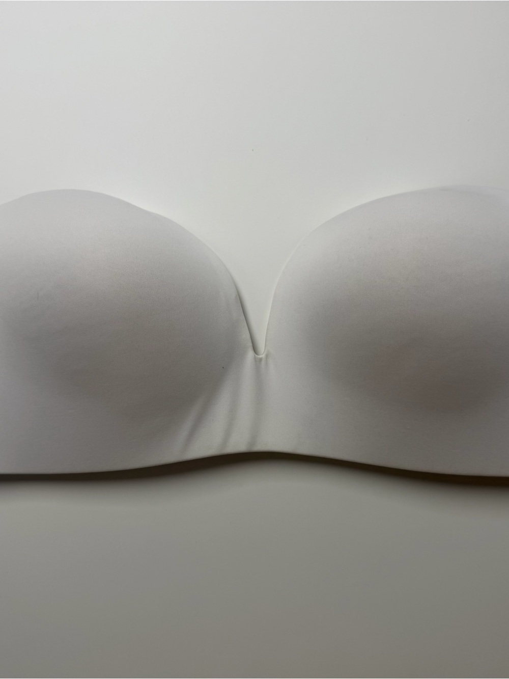 Seamless Strapless Molded Cup Bra - White